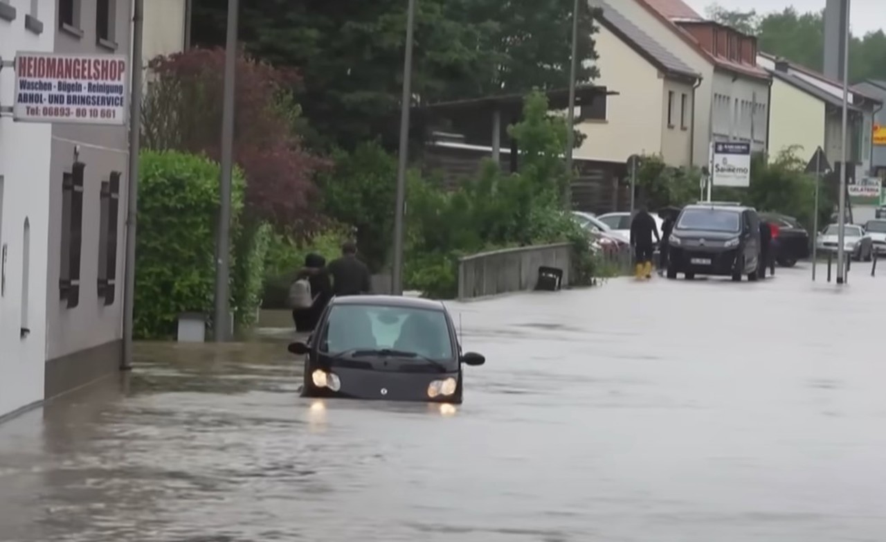 Grindina și ploile torențiale au făcut ravagii în mai multe țări din Europa 