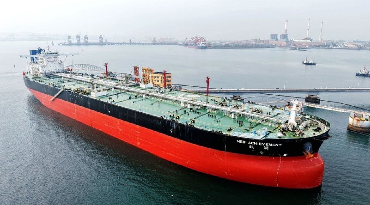 Piața petrolului reacționează după anunțul de la Washington: Prețul petrolului Brent a scăzut cu 14%