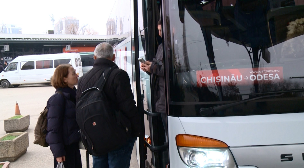 Moldova reroutes Ukraine travel after Maiaky Bridge attack