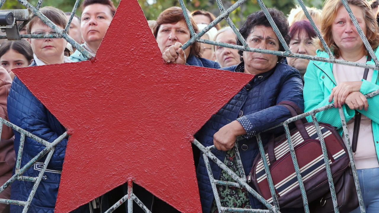 Două treimi dintre ruși vor negocieri de pace cu Kievul, arată un sondaj „Levada”