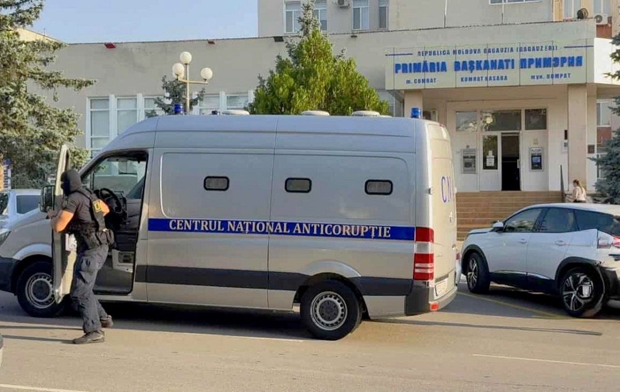 RETROSPECTIVA // Provocări „de amploare” în campania electorală, discurs al Maiei Sandu aplaudat în picioare la Strasbourg și Plahotniuc așteptat în Penitenciarul nr.13