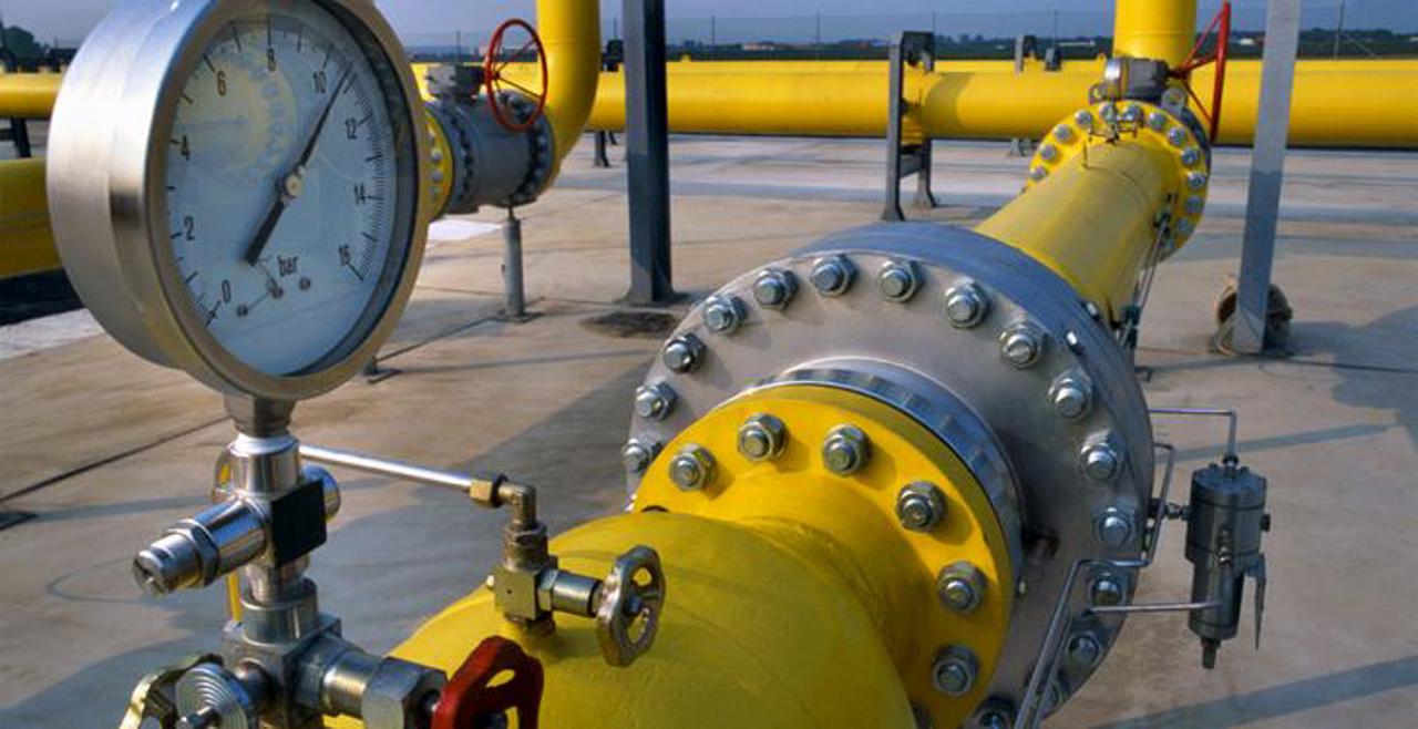 Statul va garanta un împrumut de 400 de milioane de euro pentru Energocom. Ce spun experții