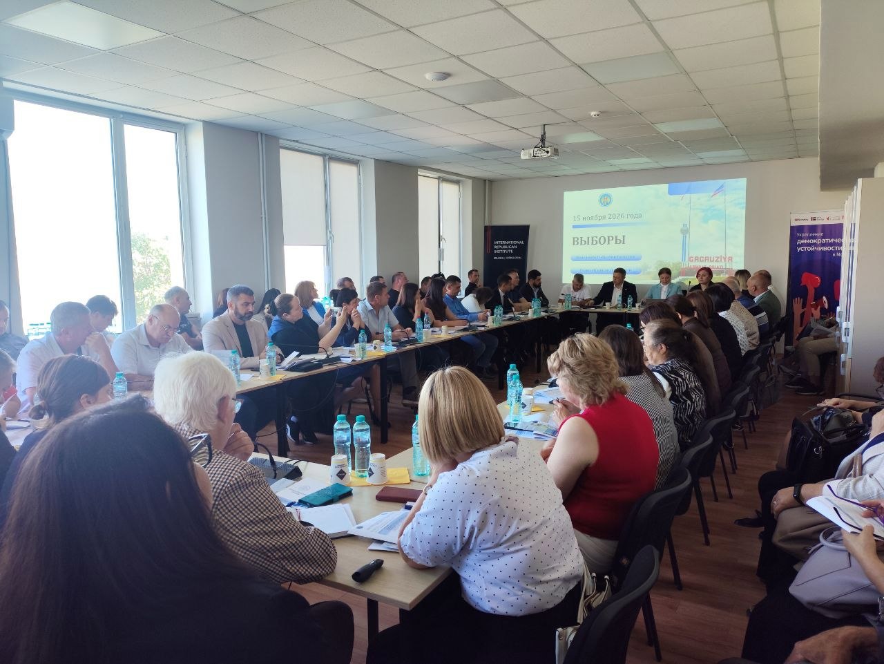 Comrat: CEC a discutat cu potențialii candidați condițiile de participare la alegerile din autonomia găgăuză