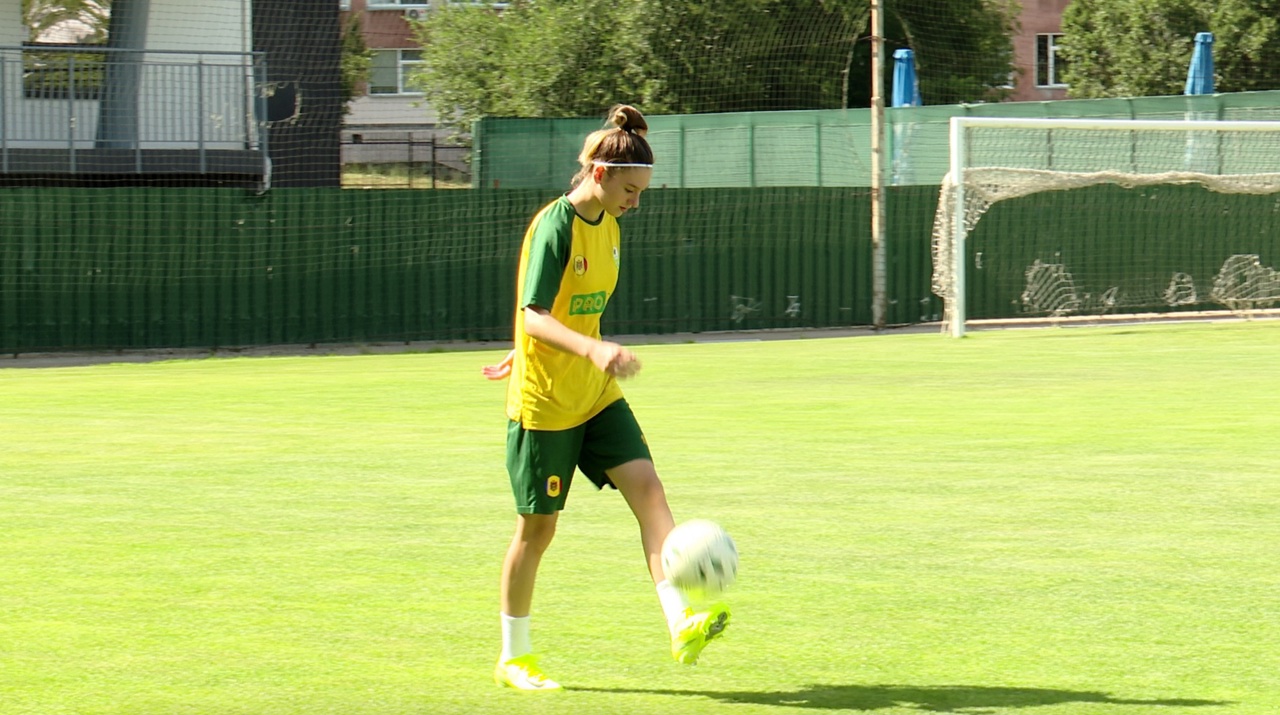 Polina Mazur, de la taekwondo la fotbal