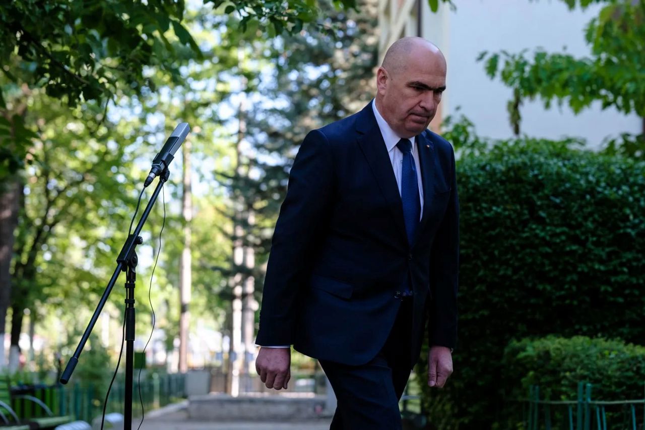 Premierul României, despre demisie: Dacă aș ști că vine un guvern cu soluții miraculoase, aș pleca mâine