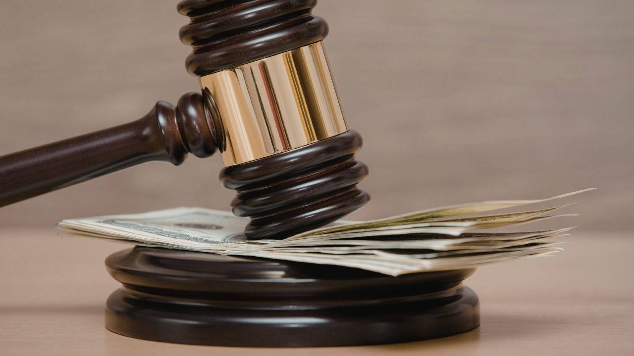 Avere nejustificată de aproape un milion de lei: Contabila-șefă a Inspectoratului Național de Probațiune riscă să-și piardă funcția