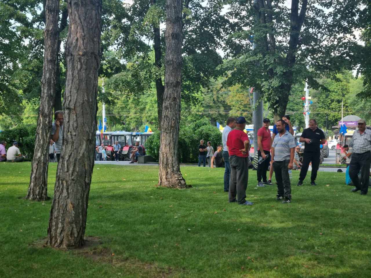  În urma discuțiilor de la Guvern, agricultorii suspendă protestele până în august