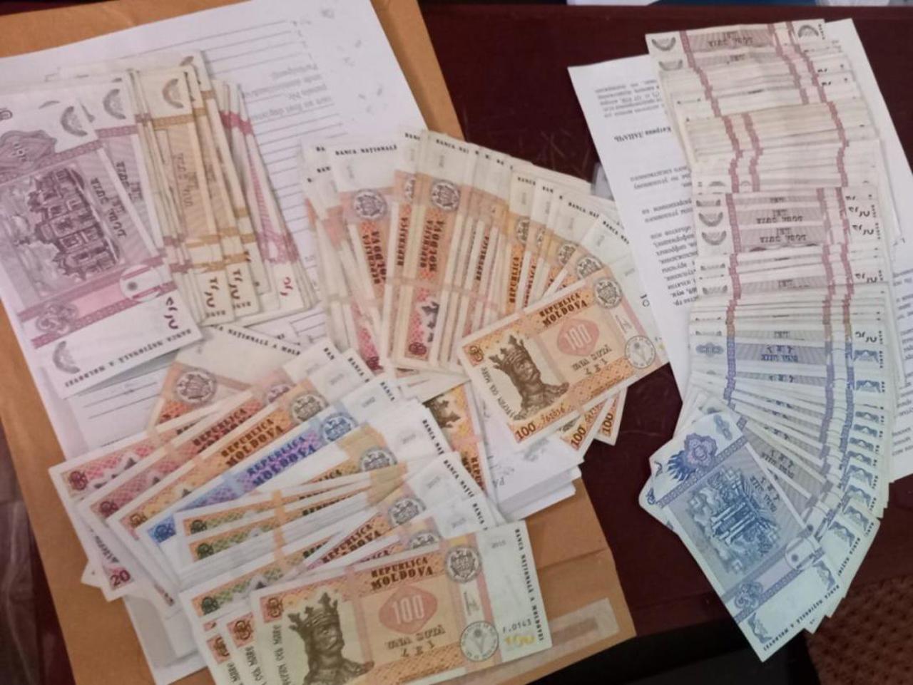 46 de percheziții: gruparea vizată ar fi primit instrucțiuni de la curatori ruși pentru campanii de dezinformare