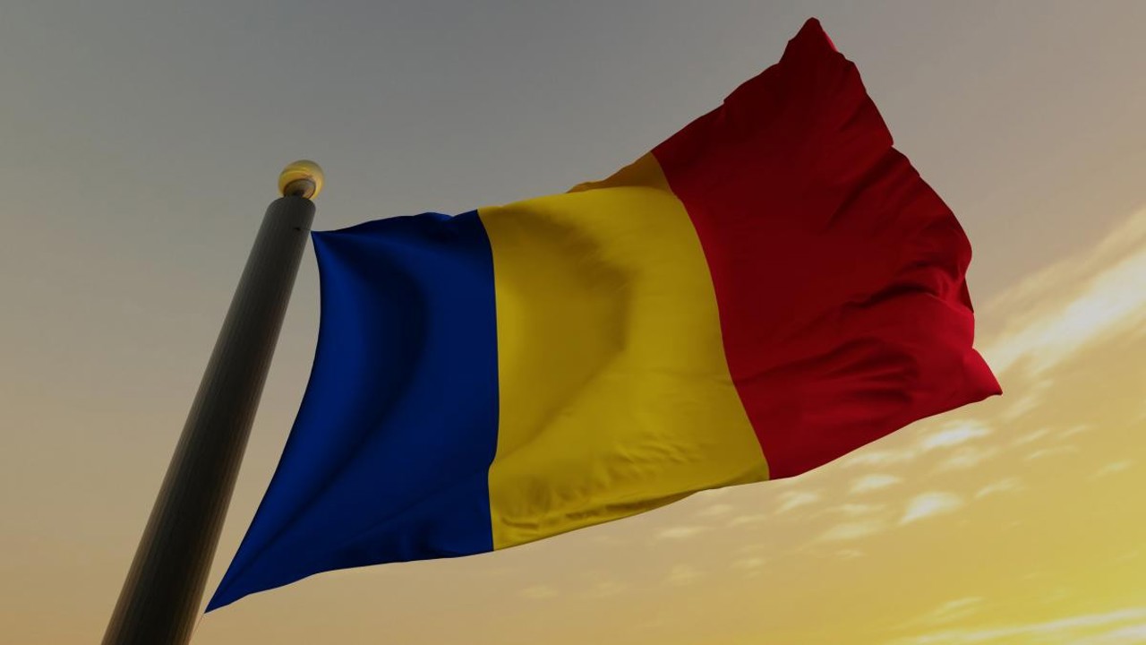 Corespondență Dan Alexe | Toporul, baltagul sau securea? Care e mai “românesc”?