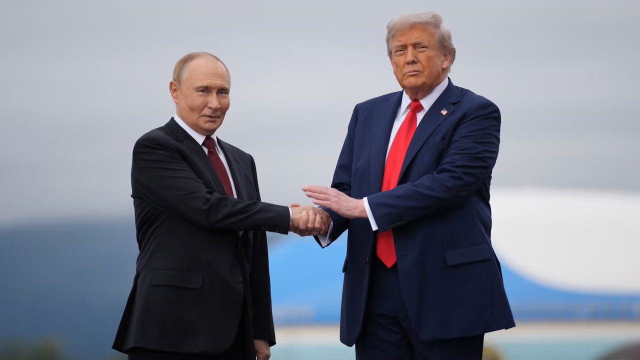 Donald Trump, întrebat dacă l-ar captura și pe Putin, cum a făcut-o cu Maduro 
