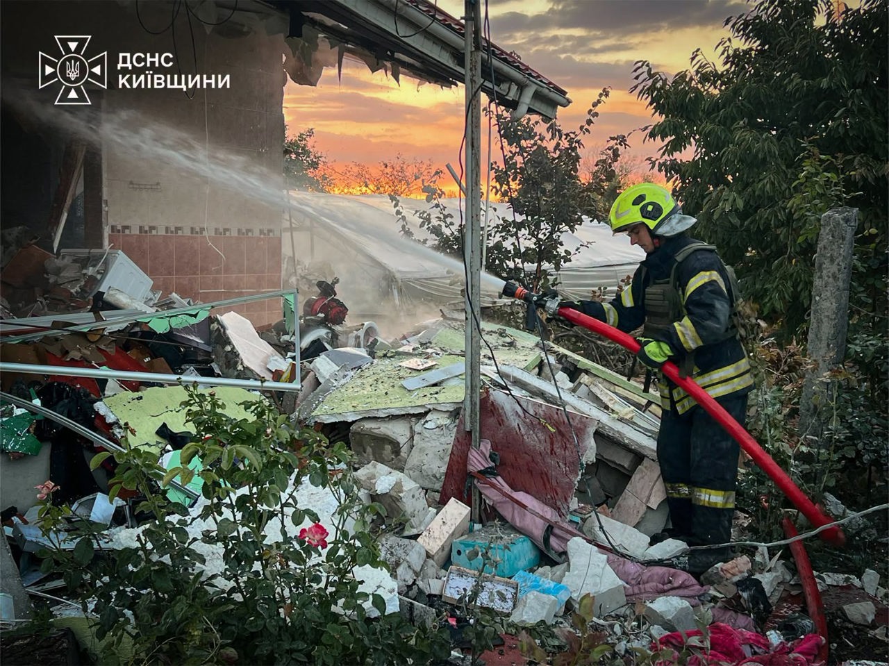 Kievul, în doliu: Atacul rusesc din noaptea trecută a ucis 12 persoane