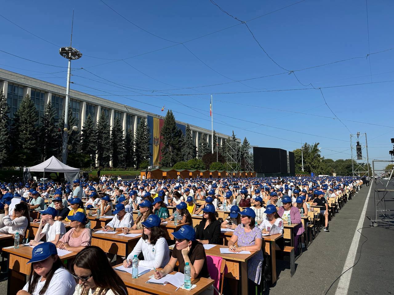 Marea Dictare Națională, extinsă în toată R. Moldova: Autoritățile îndeamnă direcțiile de învățământ și primarii să organizeze evenimentul în cât mai multe localități
