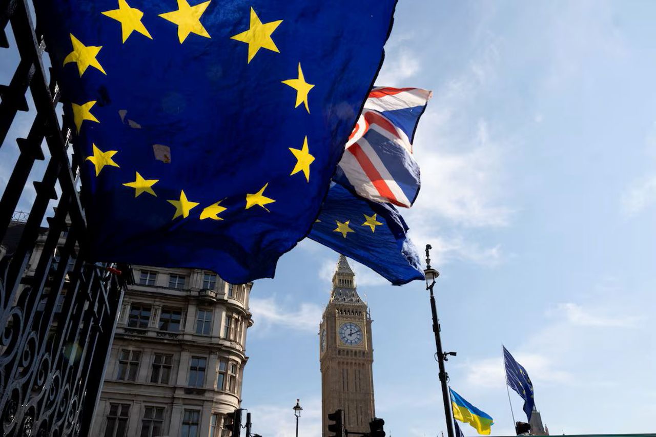 UE și Marea Britanie ajung la un acord provizoriu privind apărarea înainte de summitul de luni