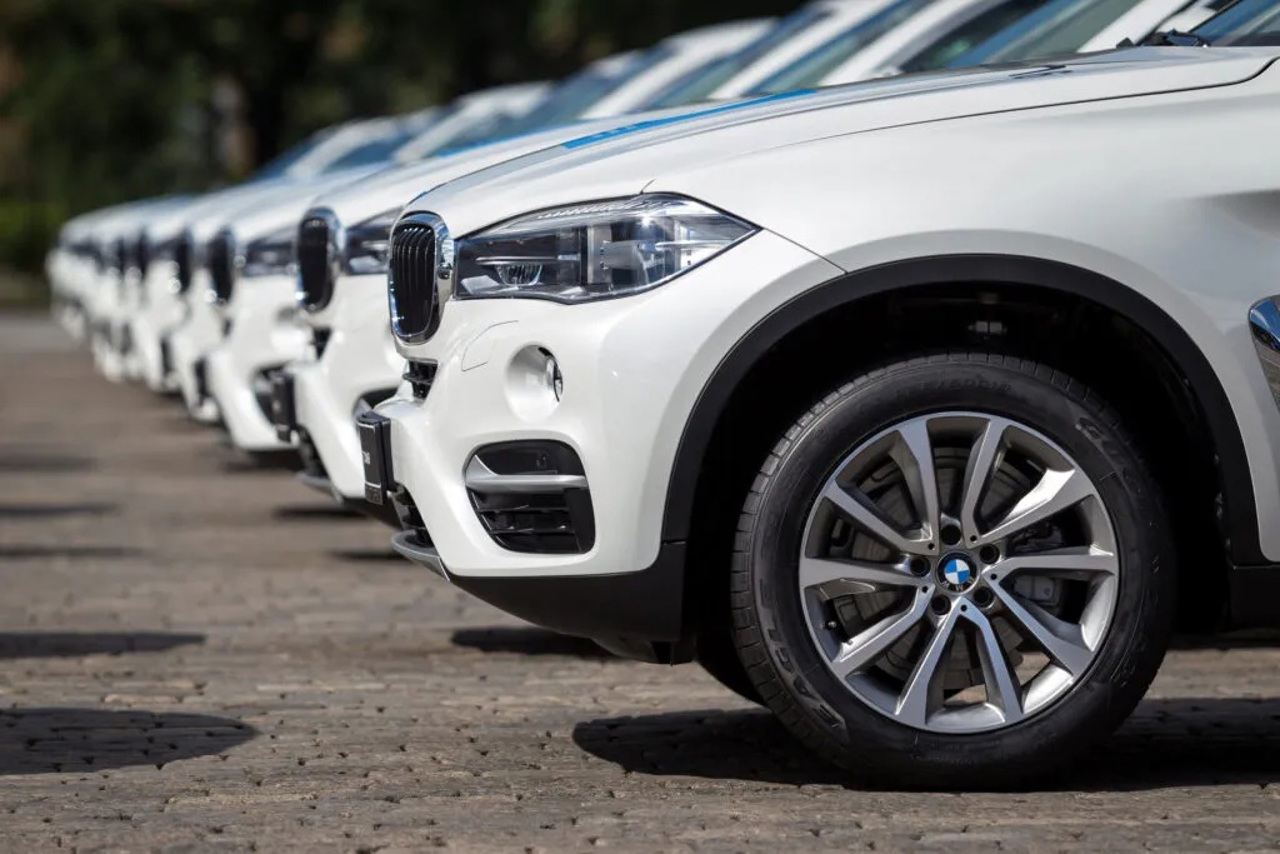 BMW acuză Rusia că fabrică mașini la uzina din Kaliningrad fără permisiunea sa 