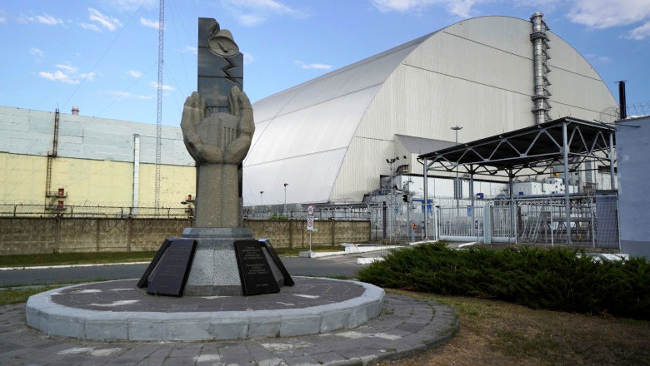 Chernobyl liquidators honored as Russia's war creates new danger