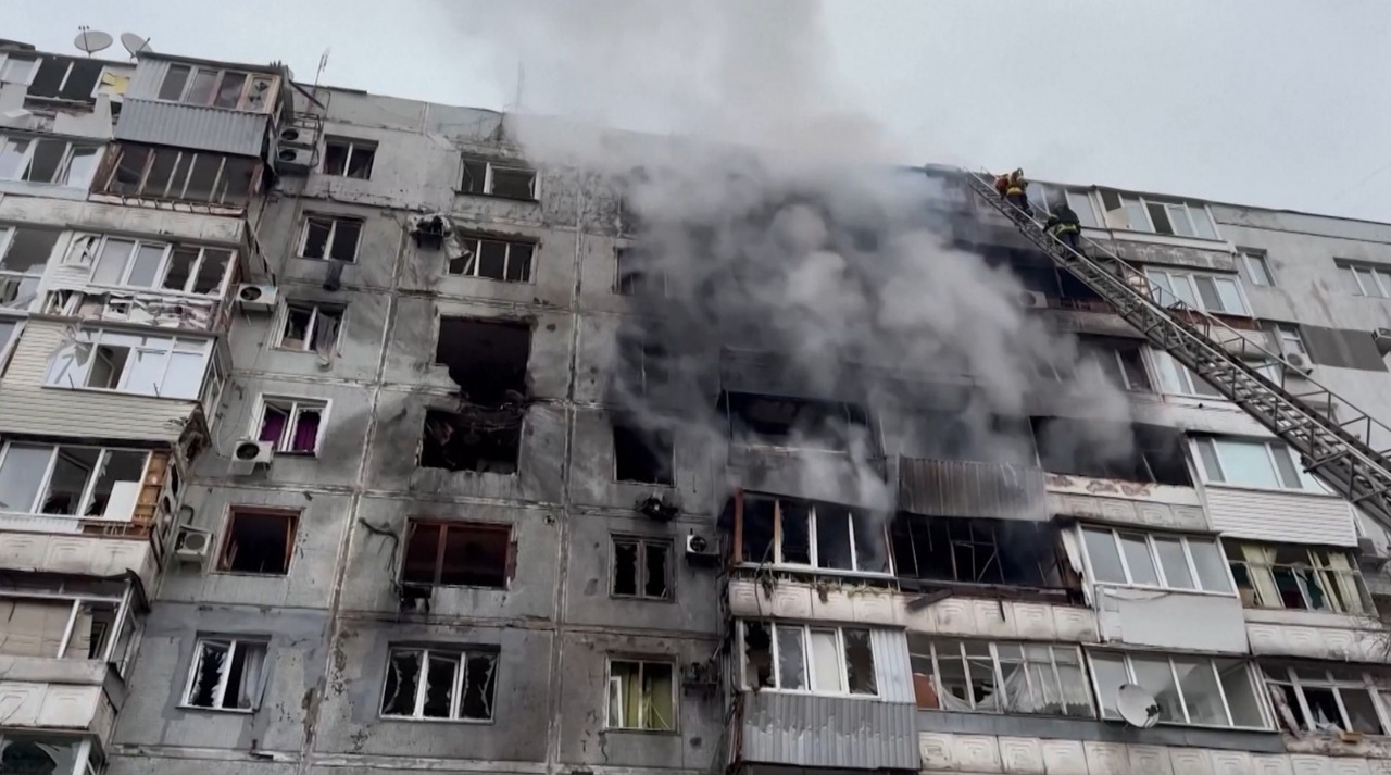 Zaporojie, sub un nou atac: patru persoane rănite după lovirea unui bloc de locuințe