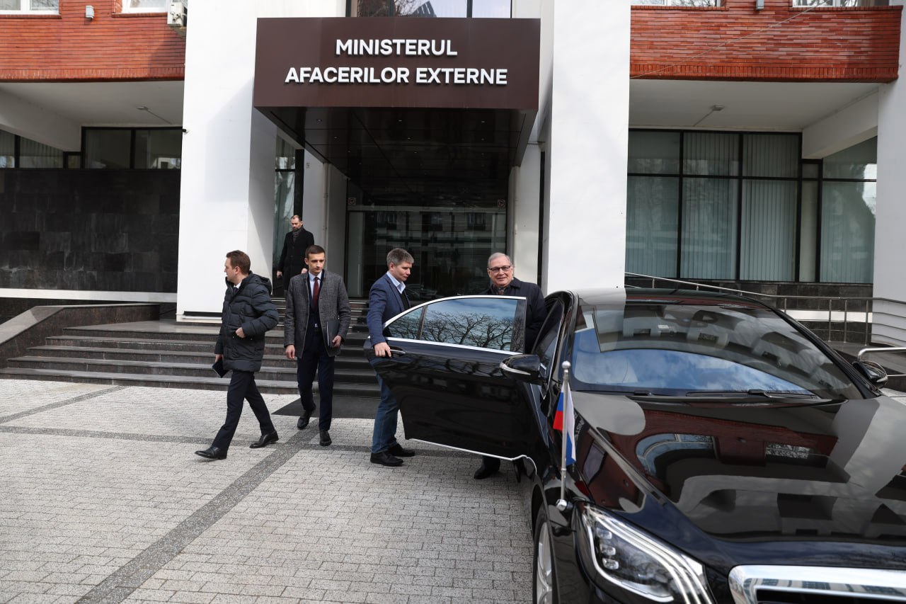 Ambasadorul agreat Ozerov, întrevedere la MAE „la solicitarea Ambasadei Federației Ruse”