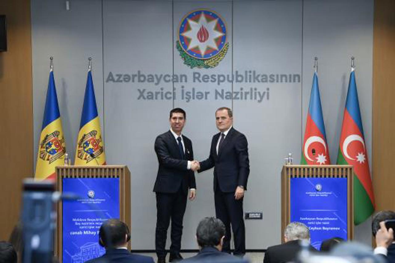 Discuții la Baku: R. Moldova vrea să-și sporească securitatea energetică mizând pe proiecte comune cu Azerbaidjanul