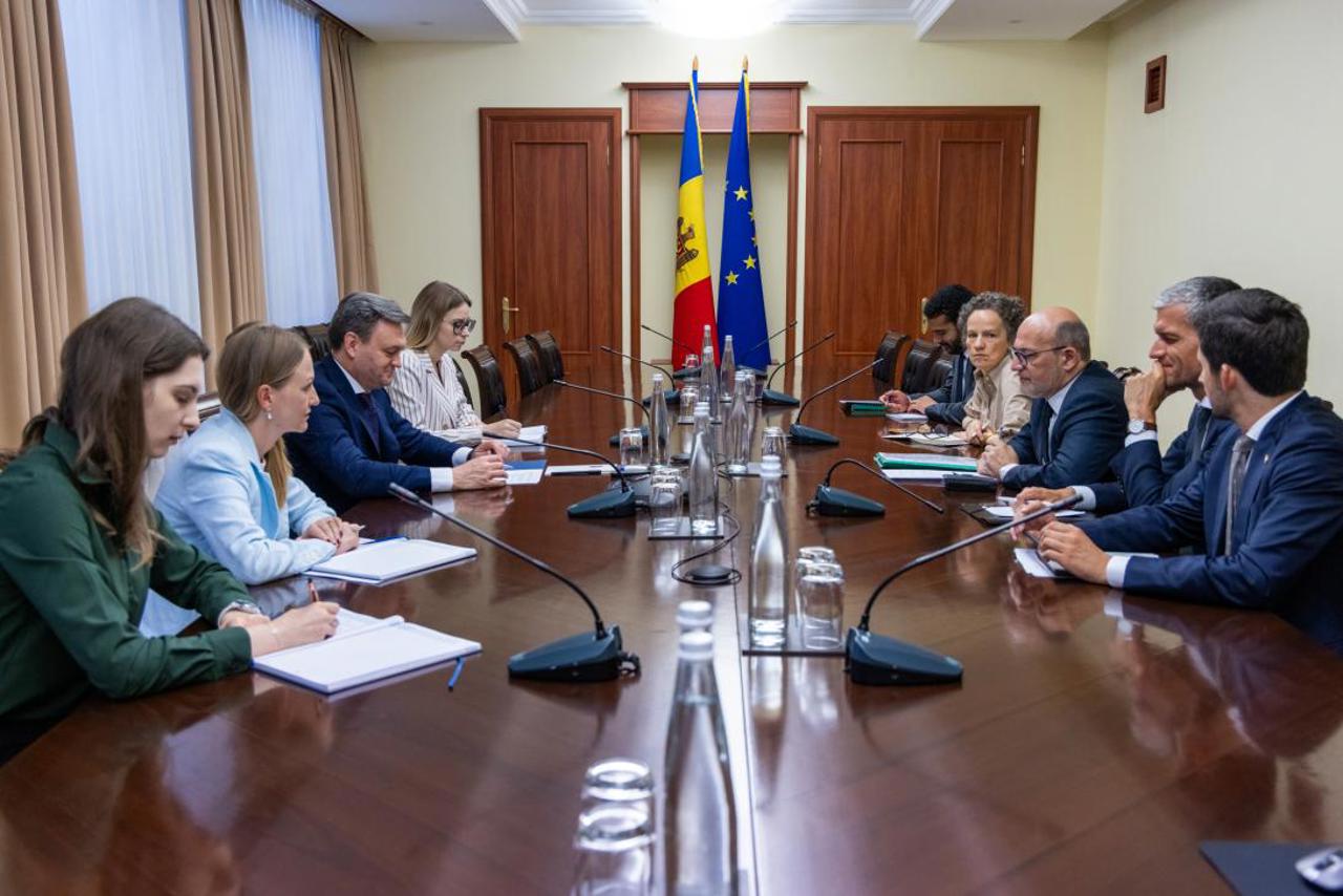 AFD, interesată să investească în proiecte privind aprovizionarea cu apă, irigarea și împădurirea 