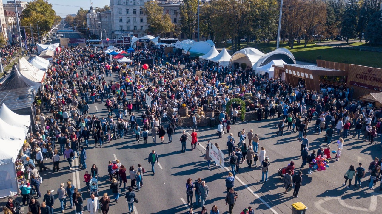 Great National Assembly Square becomes "wine capital" on October 4–5
