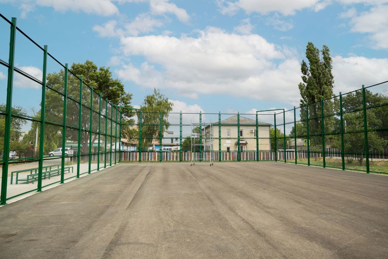 Reinforced dam, parking, solar panels: EU invests in Moldovan towns