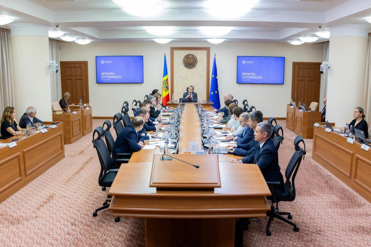 Investiție în securitatea energetică: La Vadul lui Vodă va fi construit un parc fotovoltaic de 30 MW