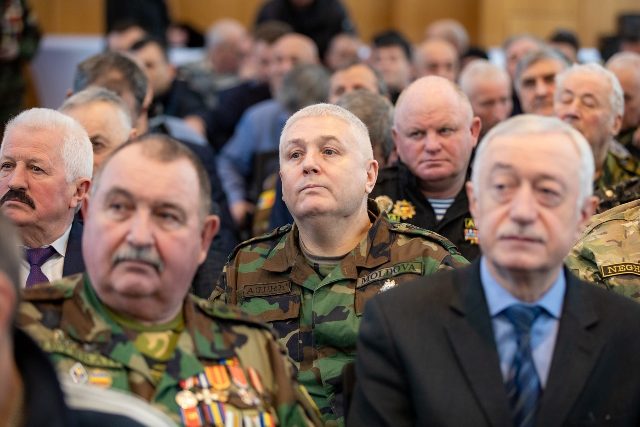 Autoritățile promit sprijin veteranilor. Munteanu: „Lecțiile pe care le transmiteți sunt esențiale pentru identitatea națională”