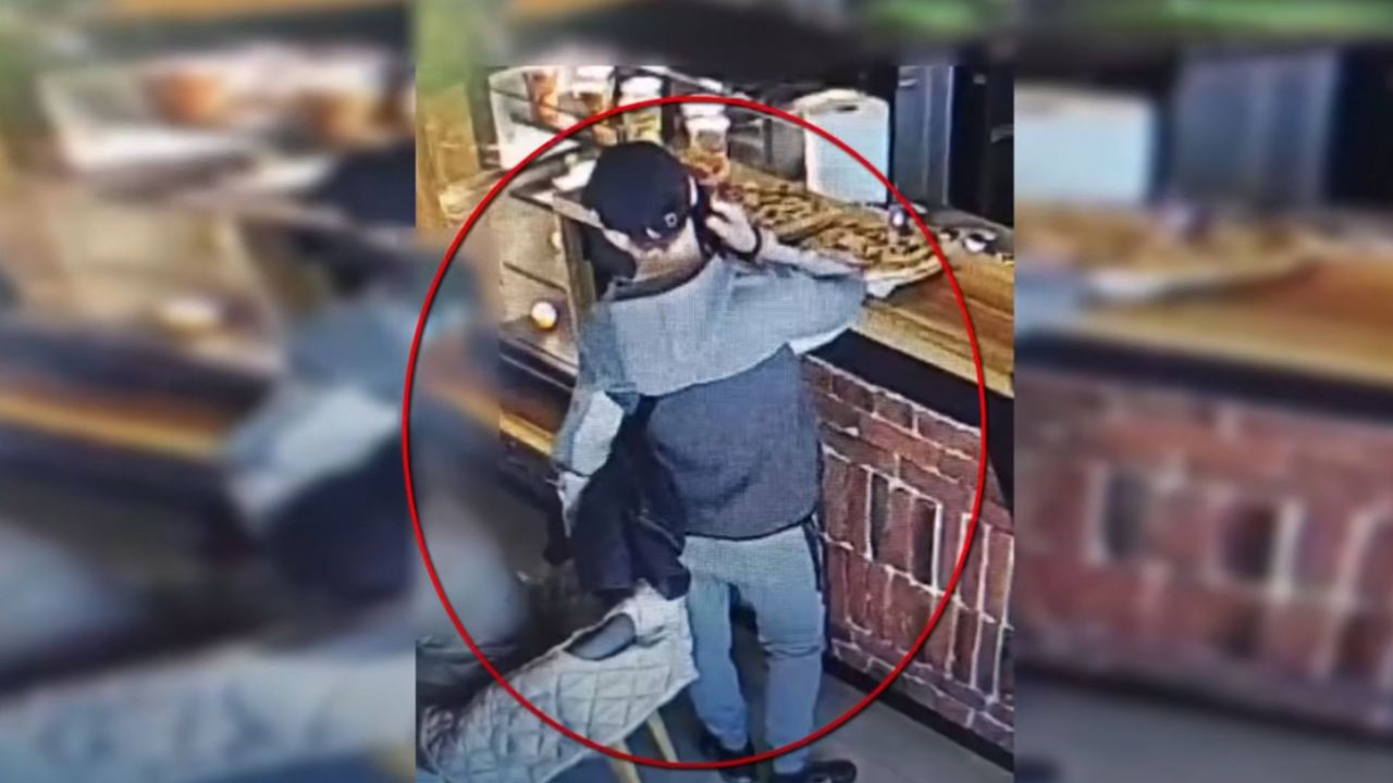 VIDEO | „Vâna” victime în troleibuze și cafenele: Un hoț de buzunare, reținut la Chișinău