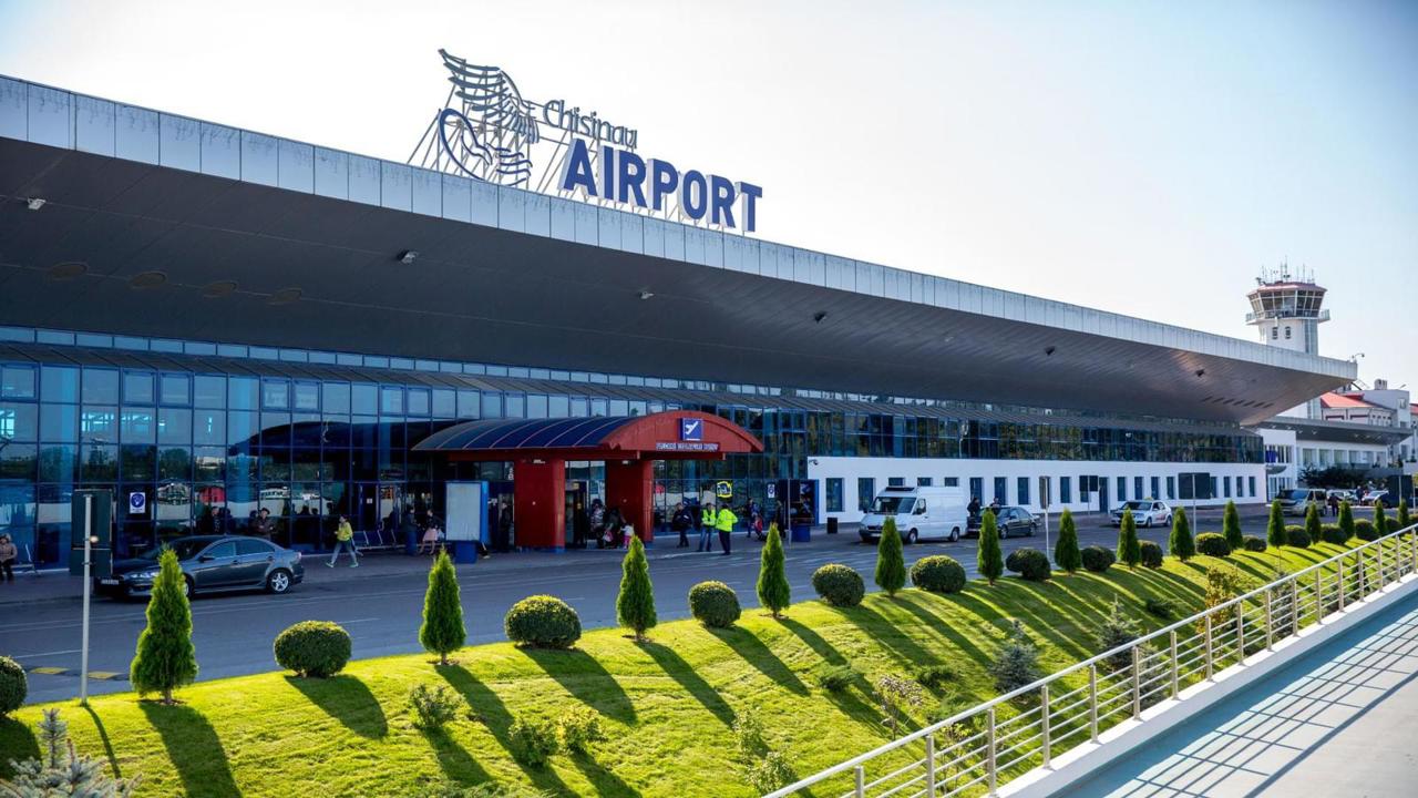 Din 11 septembrie, accesul în Aeroportul Internațional Chișinău va fi strict pentru personalul aeroportuar și pasageri