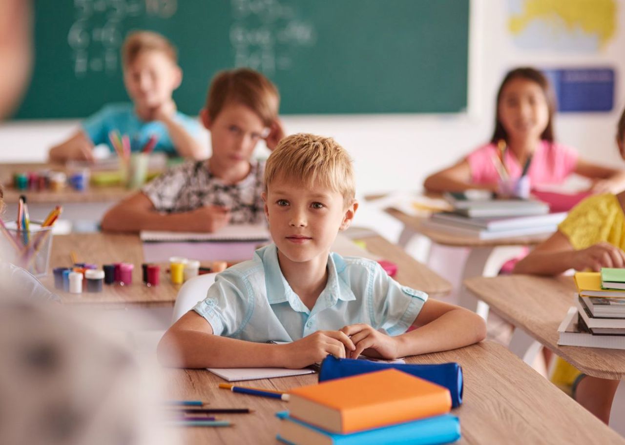 Rețeaua școlară se schimbă: Proiectul de lege privind modificarea Codului Educației publicat pentru consultare 