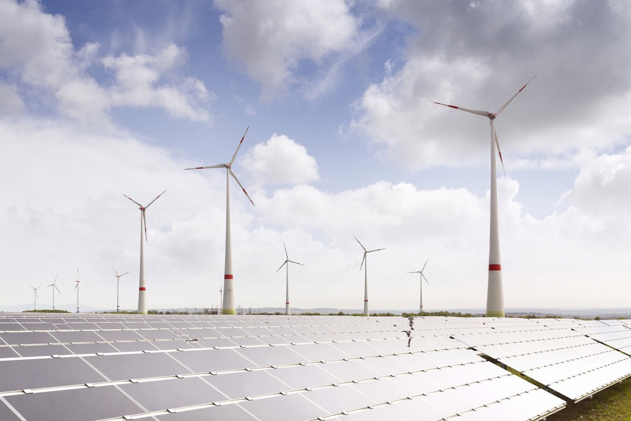 Pas major spre energia verde: licitație pentru centrale eoliene cu stocare de 44 MWh