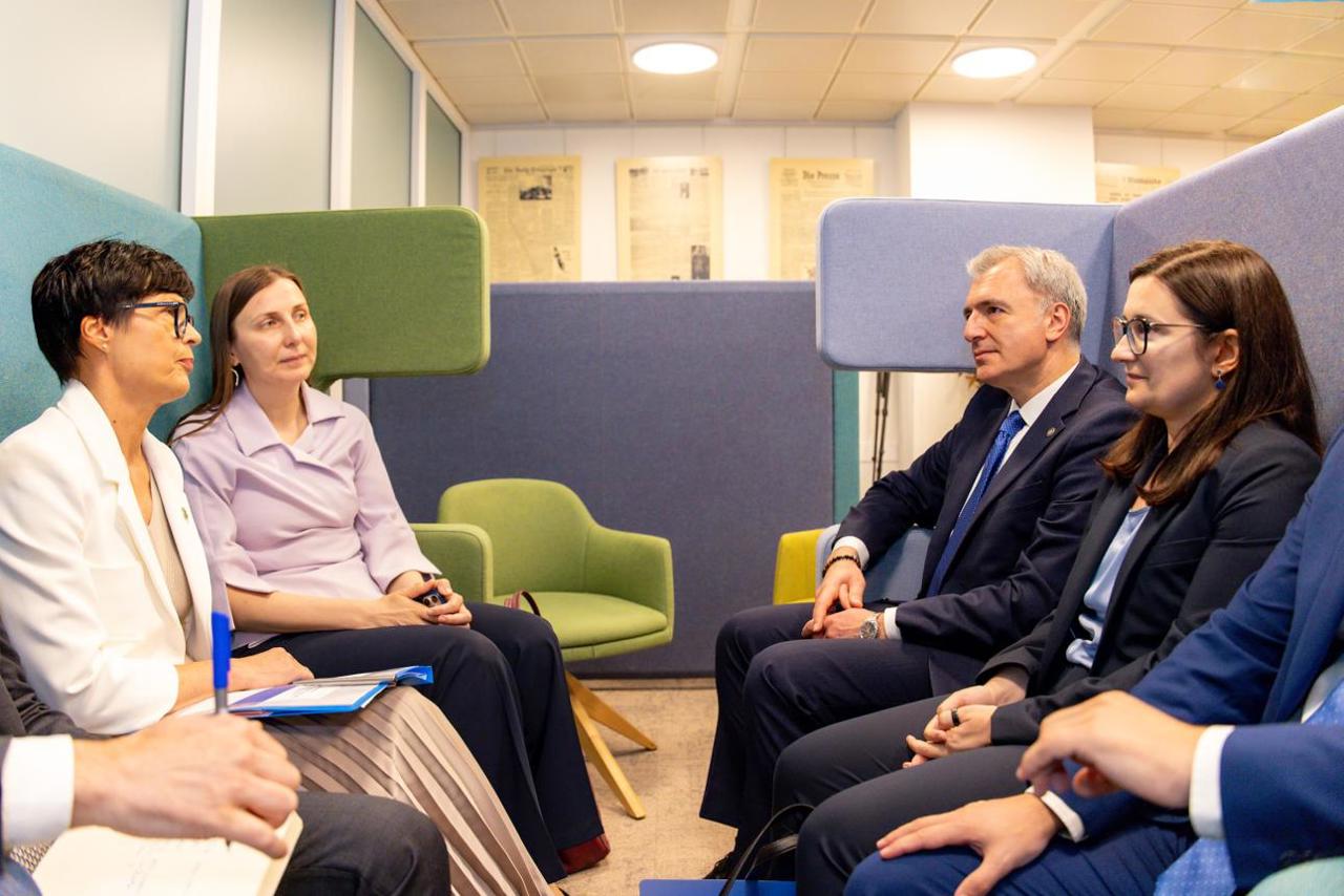 Eugeniu Osmochescu, după discuțiile cu Marta Kos: „Locul țării noastre este în familia europeană”