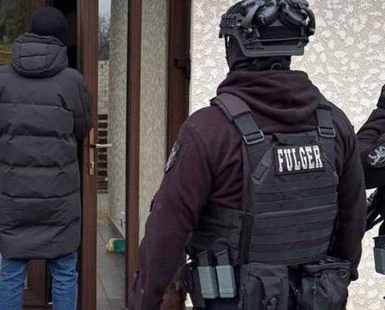 Percheziții matinale pe întreg teritoriul țării: Vizează spălări de bani de peste 173 de milioane de lei