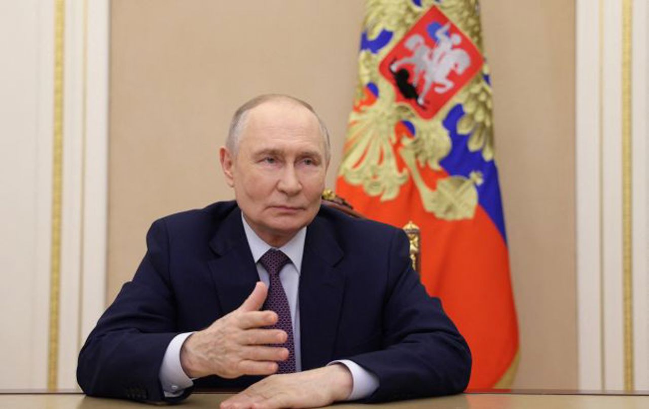 Russia rejects peace talks as front line tensions escalate