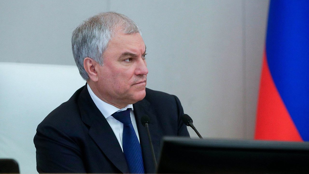 Președintele Dumei de Stat vrea interdicții de angajare pentru rușii care au părăsit țara din cauza războiului din Ucraina