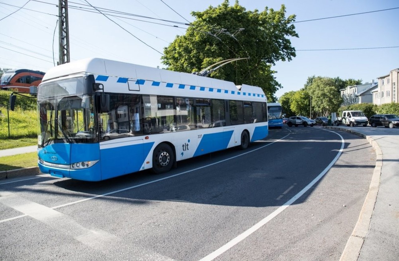 Tallinn shows free public transport boosts use and city registration but needs strong funding