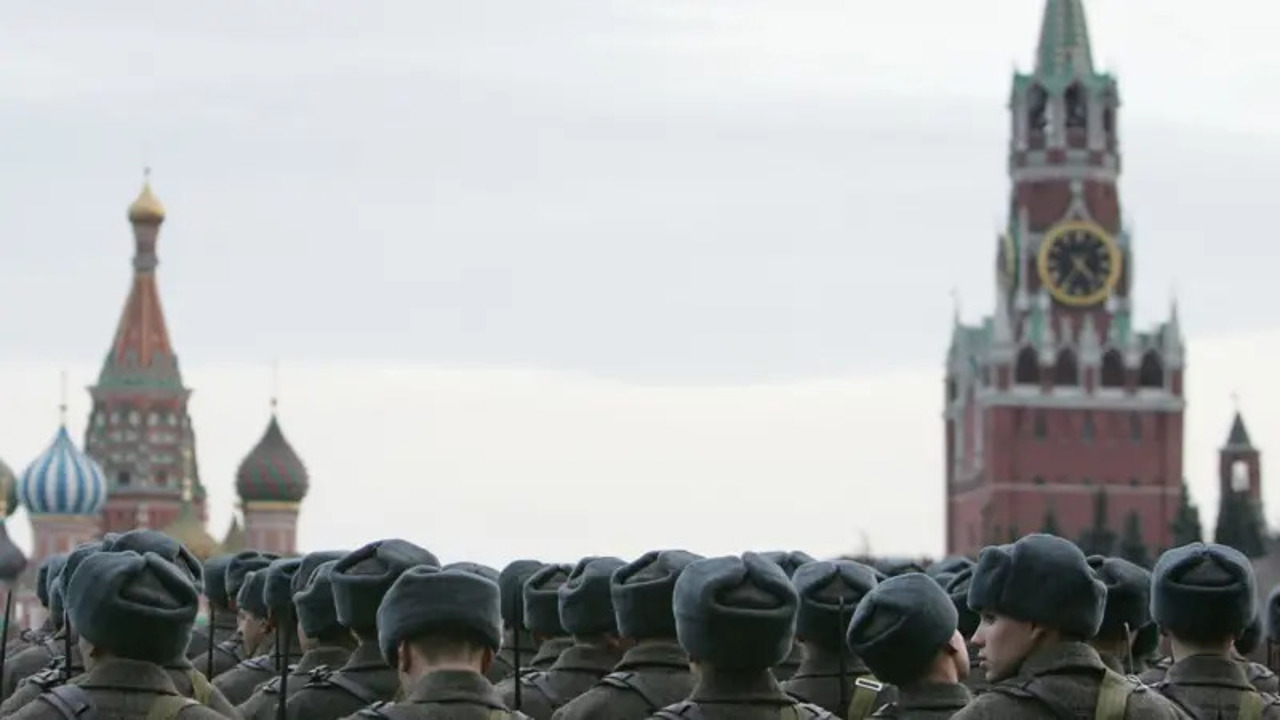 BBC: „Rusia se pregătește pentru un război de lungă durată”. Aproape jumătate din buget, pentru apărare și securitate