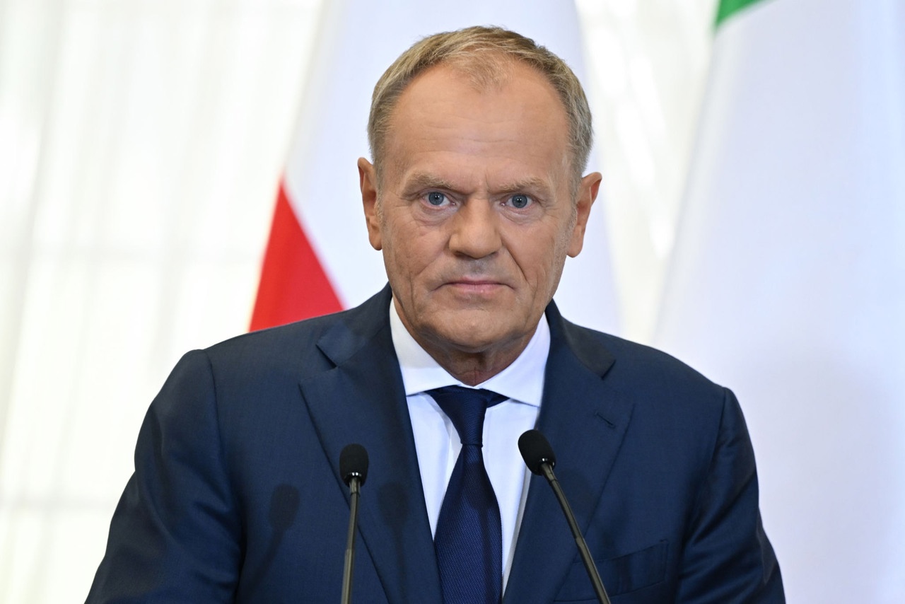 Donald Tusk: Polonia va reacționa fără ezitare la încălcările spațiului aerian