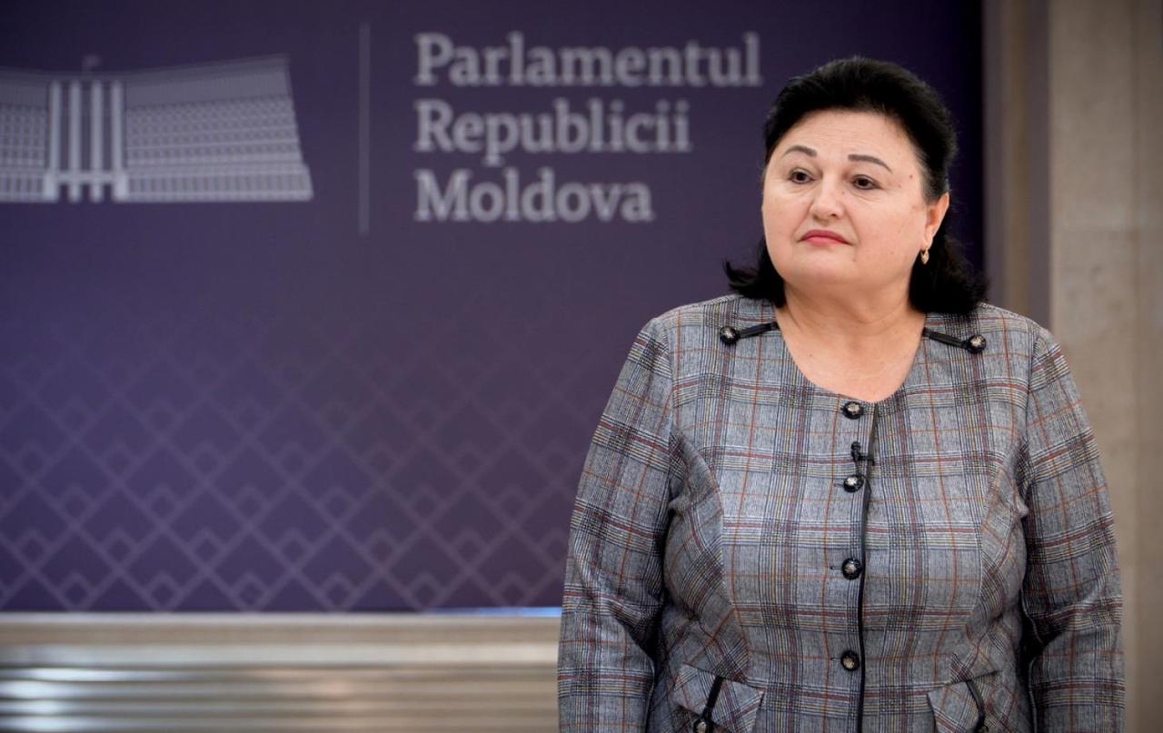 Former deputy Victoria Cazacu joins "Partidul Nostru" political party. The PAS reaction