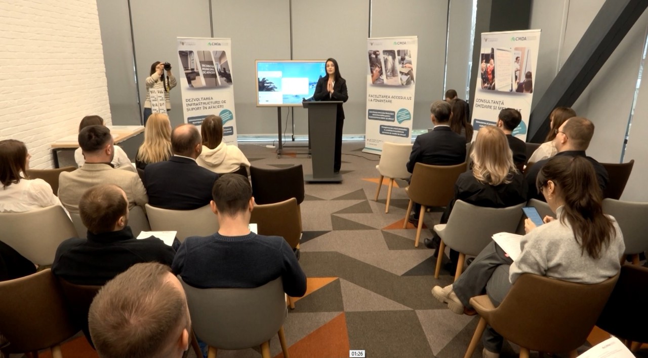 Granturi pentru antreprenori | 26 de tineri au primit până la 250 de mii de lei, banii vor fi investiți în procurarea utilajelor 