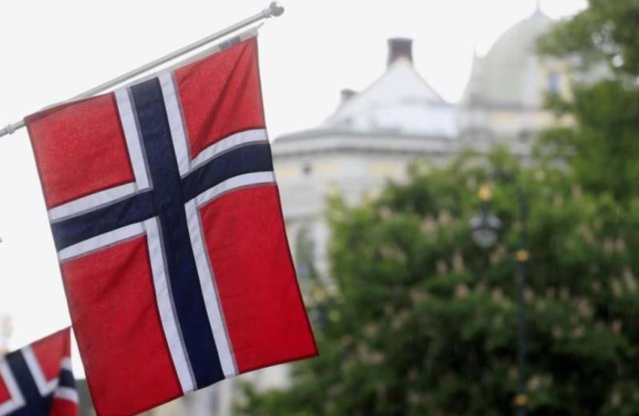 Norvegia își închide frontiera pentru vehiculele înmatriculate în Rusia