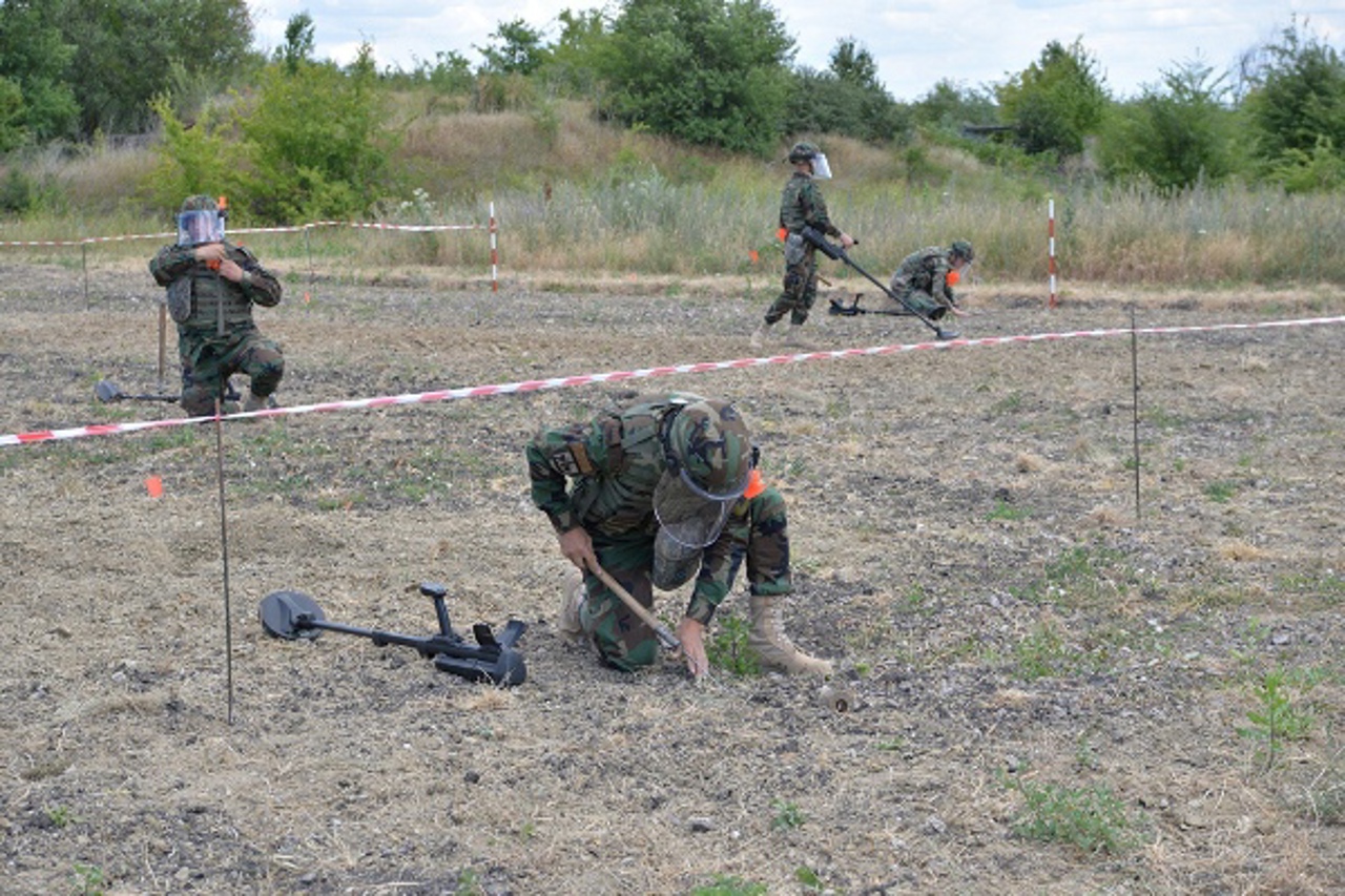 Министерство обороны предупреждает: в Бэлць будут проводиться практические учения, на улицах города можно будет увидеть военную технику