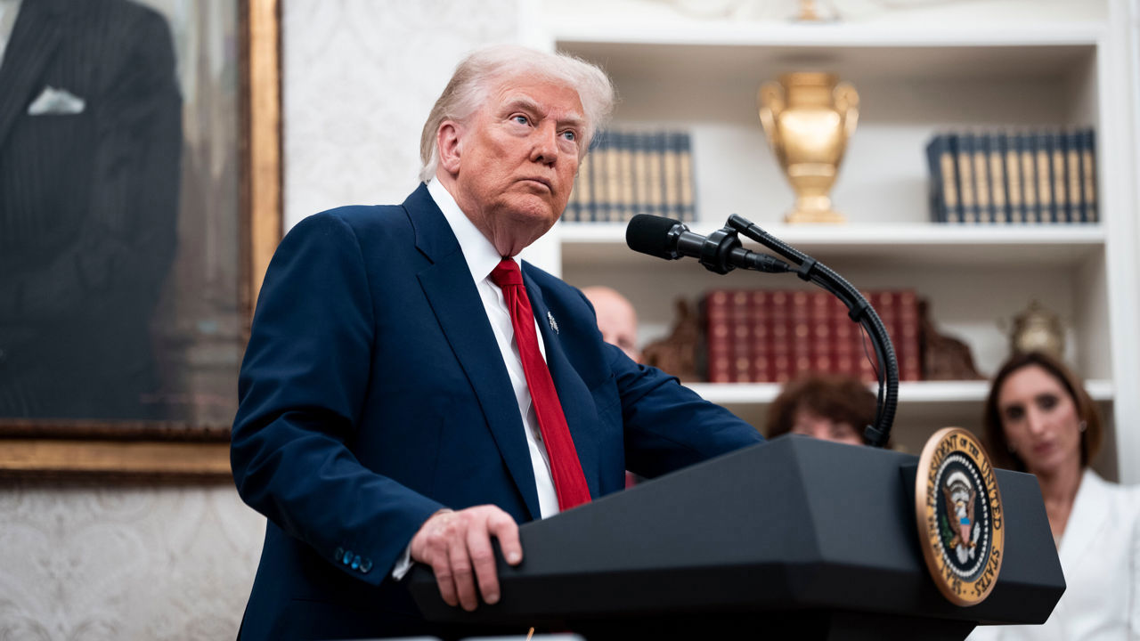 Трамп объявил о повышении пошлин на товары из Южной Кореи с 15% до 25%