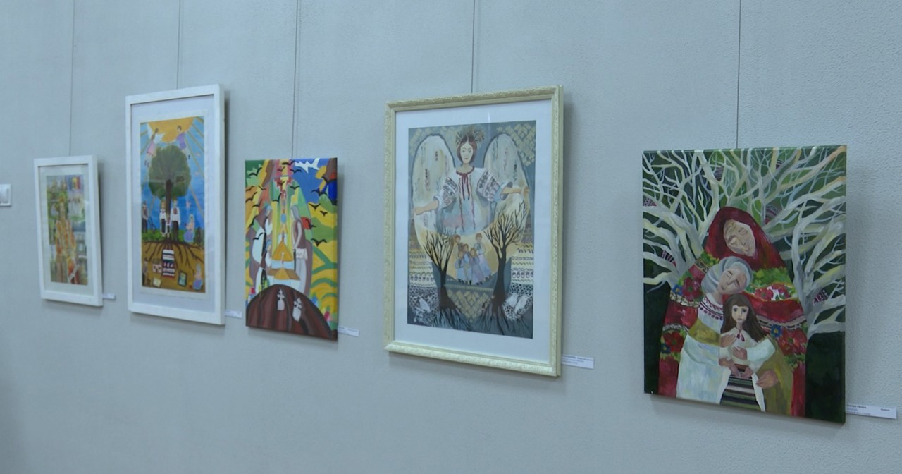 Peste 300 de elevi și-au demonstrat abilitățile în cadrul Concursului național de pictură „Igor Vieru”