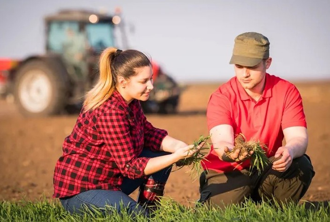 Tot mai mulți tineri inițiază afaceri în agricultură: „Viitorul Republicii Moldova este strâns legat de viitorul agriculturii”