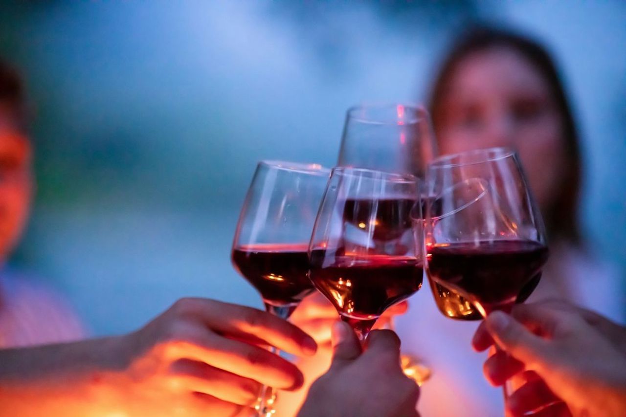 Trei zile dedicate vinurilor artizanale: 40 de vinificatori din R. Moldova își dau întâlnire la Festivalul Vinului de Autor