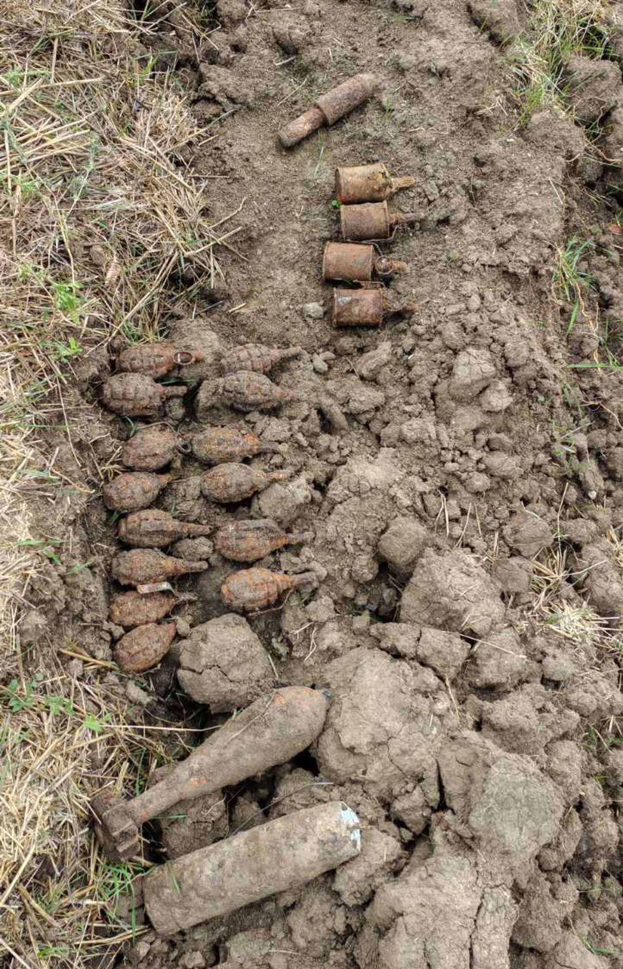 National Army: 38 explosives destroyed in September