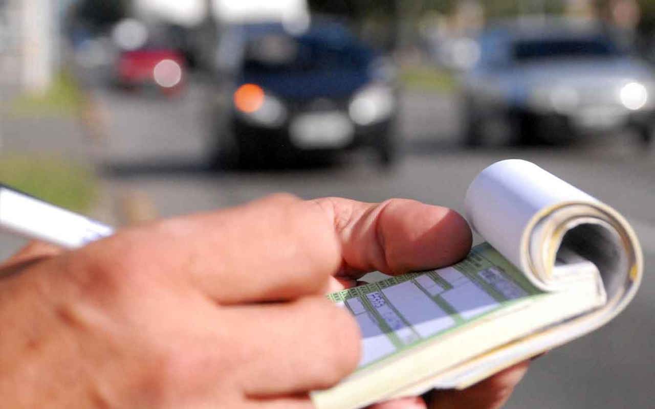 Ai amenzi neachitate? Începând cu 1 octombrie, Fiscul le include automat în certificatul privind restanțele față de buget