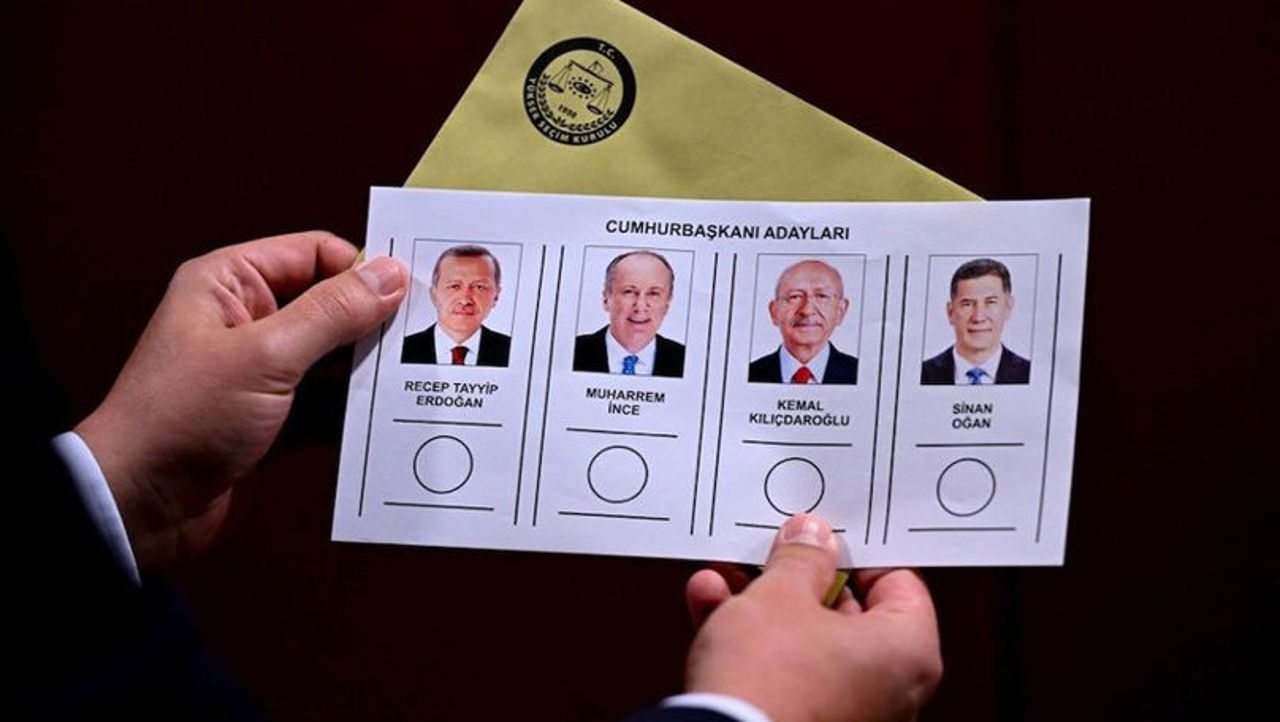 Turkey election: gap between Erdogan and opposition candidate Kilicdaroglu continues to narrow