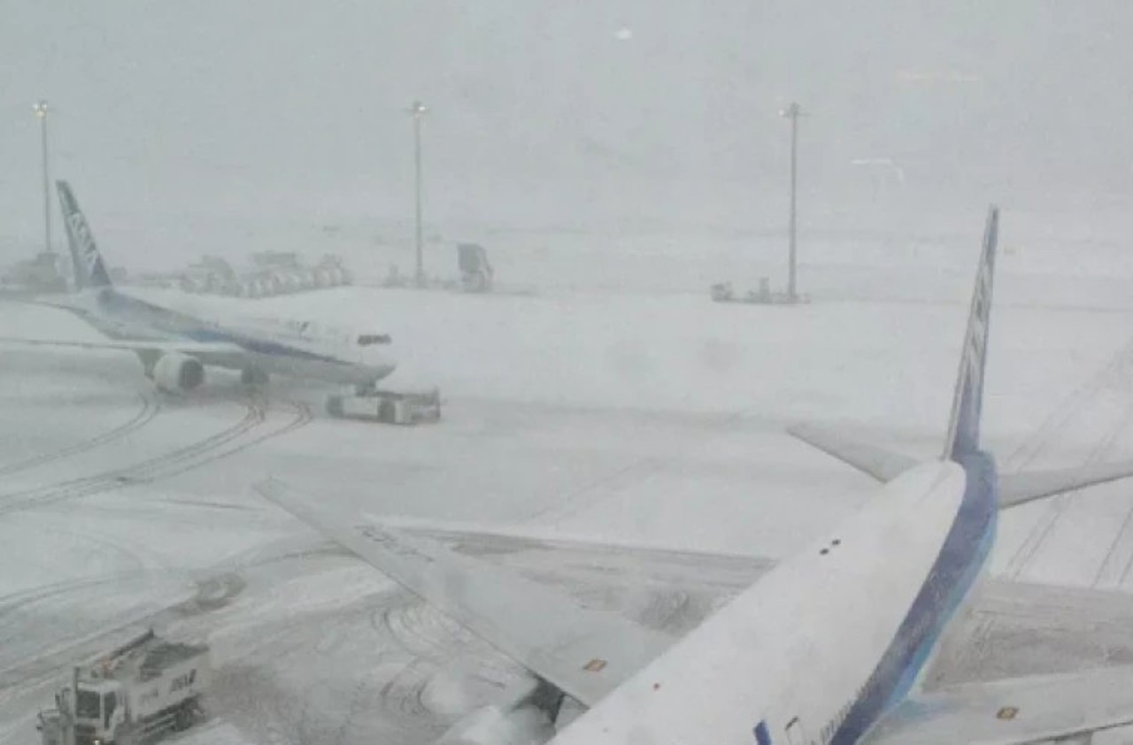 Ninsorile au perturbat circulația transporturilor în mai multe țări din Europa